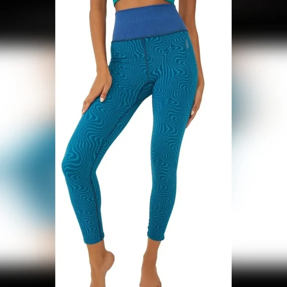 NEW FREE PEOPLE MOVEMENT Jacquard Ankle Leggings Wave Rider/Swirl Size S - Picture 5 of 9
